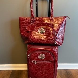 Kathy Van Zeeland Luggage Set